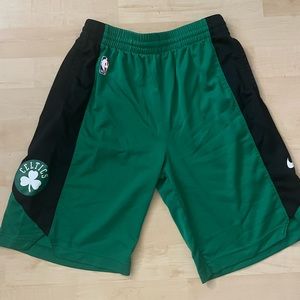 Nike kids Large Celtics shorts